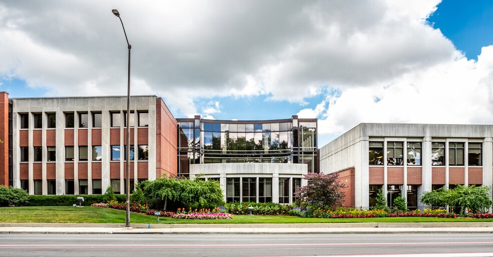 2955 N Meridian St, Indianapolis, IN for lease - Building Photo - Image 1 of 19