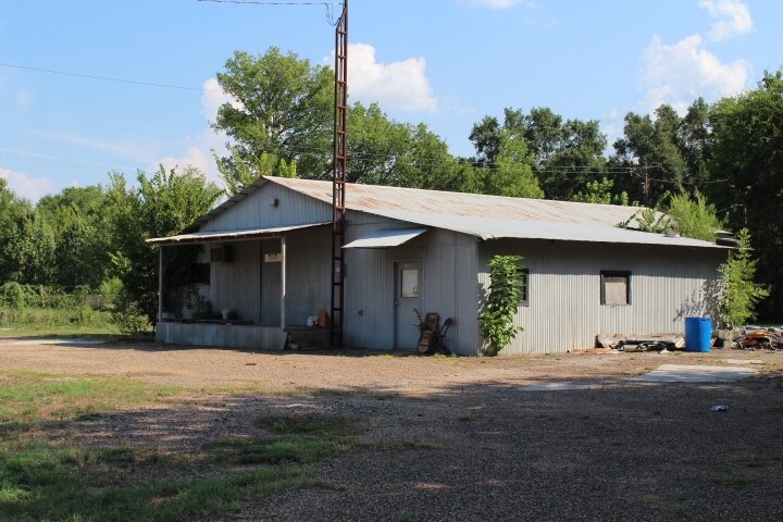 200 E Sabine Ave, Gladewater, TX for sale Primary Photo- Image 1 of 1
