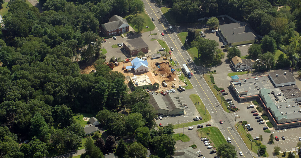 182-192 W Main St, Avon, CT for lease - Aerial - Image 3 of 3