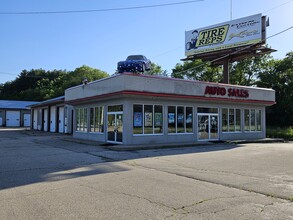 W7627 State Road 21 73, Wautoma, WI for lease Building Photo- Image 1 of 29