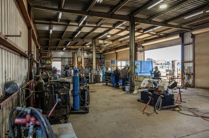 4300 S 17th Ave, Phoenix, AZ for lease - Building Photo - Image 3 of 17