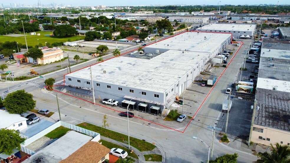 2300-2340 W 8th Ave, Hialeah, FL for lease - Building Photo - Image 2 of 28