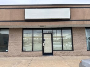 3208 S Alpine Rd, Rockford, IL for lease Building Photo- Image 1 of 2