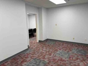 2901 Ohio Blvd, Terre Haute, IN for lease Interior Photo- Image 2 of 8