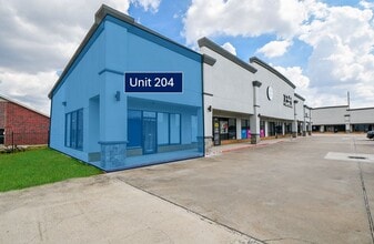 2201 Thompson Rd, Richmond, TX for lease Interior Photo- Image 2 of 2