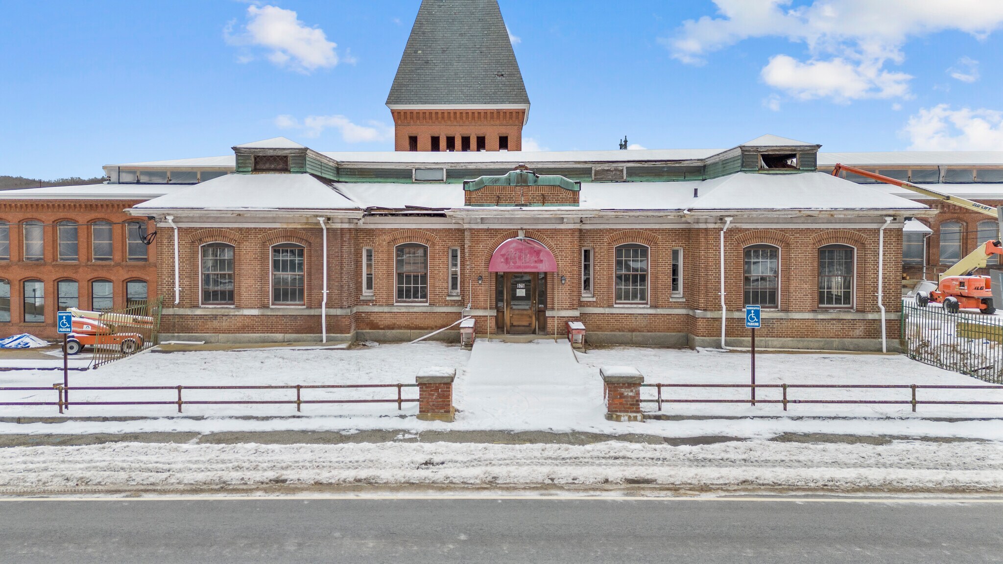 575 Norwich Ave, Taftville, CT for sale Building Photo- Image 1 of 1