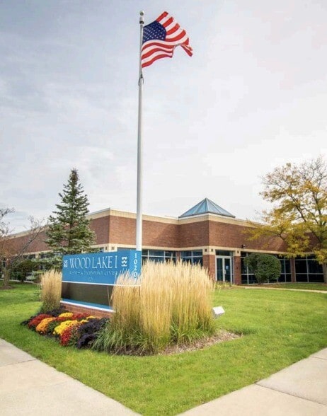 10201 Innovation Dr, Milwaukee, WI for lease - Building Photo - Image 2 of 5