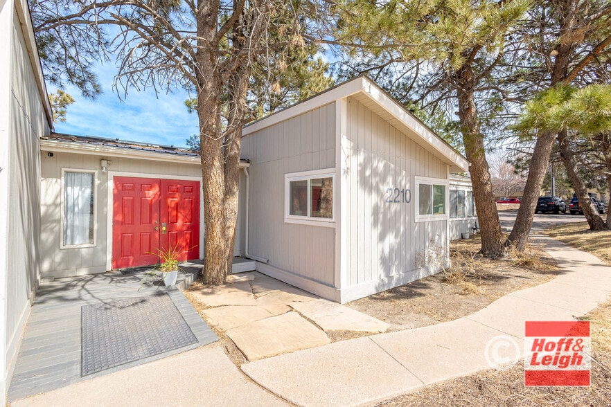 2210 Lelaray St, Colorado Springs, CO for sale - Building Photo - Image 2 of 17