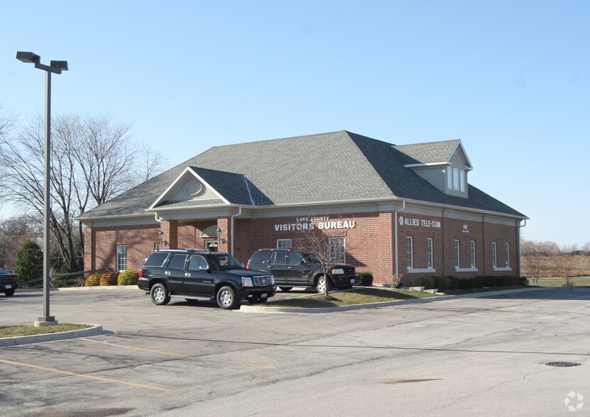 5455 W Grand Ave, Gurnee, IL for lease - Building Photo - Image 2 of 15