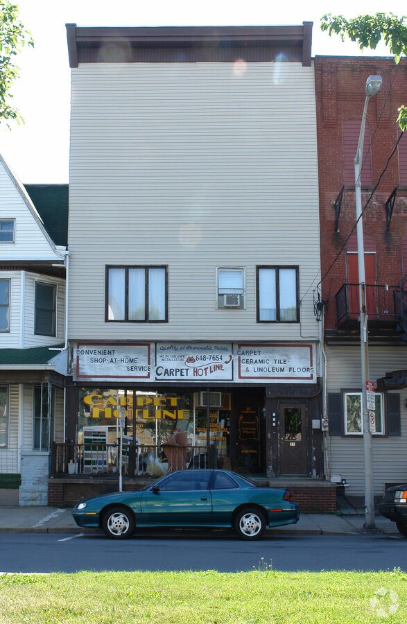 21 N Market St, Shamokin, PA 17872