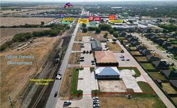 1660 W Chapman Dr, Sanger, TX - aerial  map view