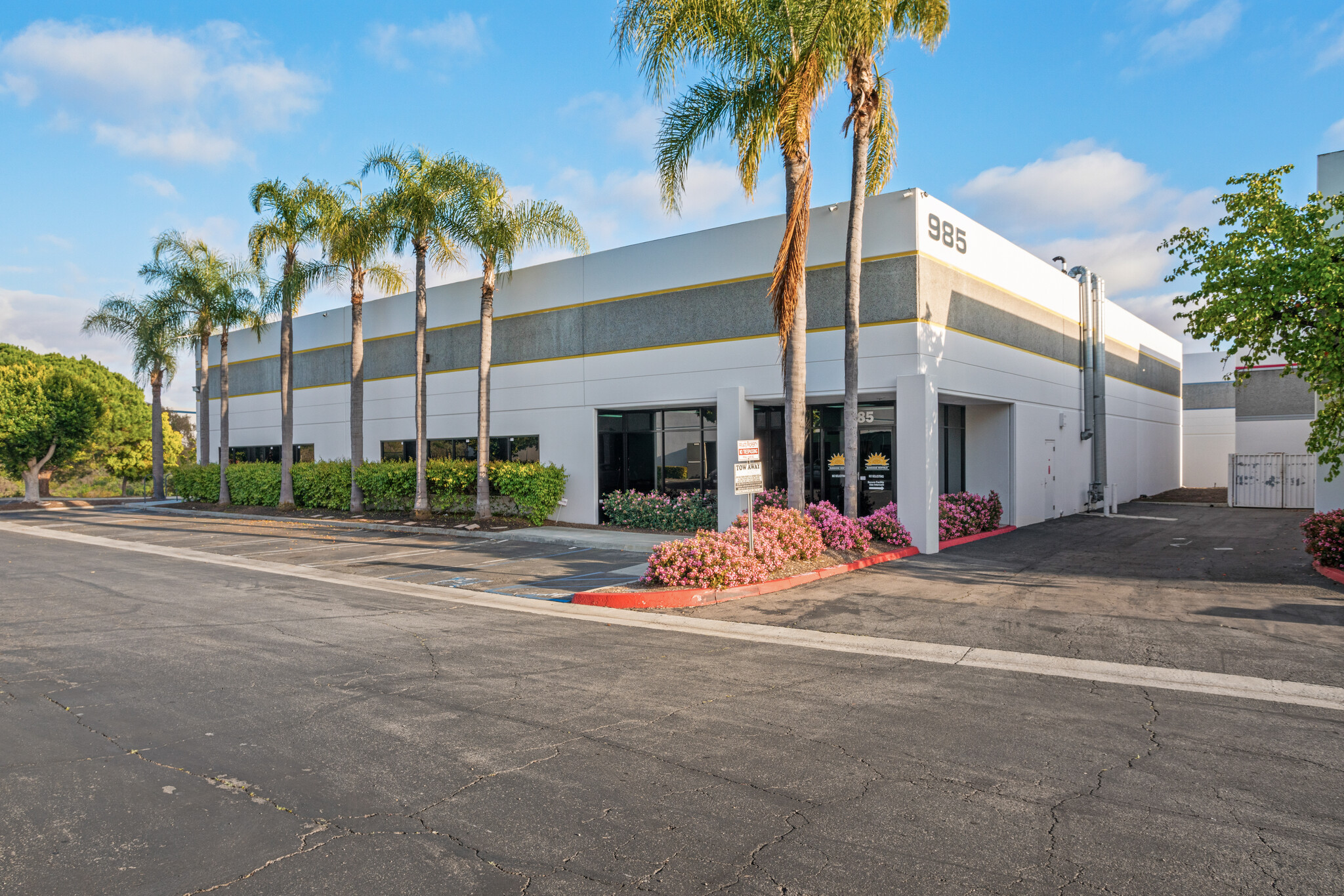 985 Park Center Dr, Vista, CA for sale Building Photo- Image 1 of 15