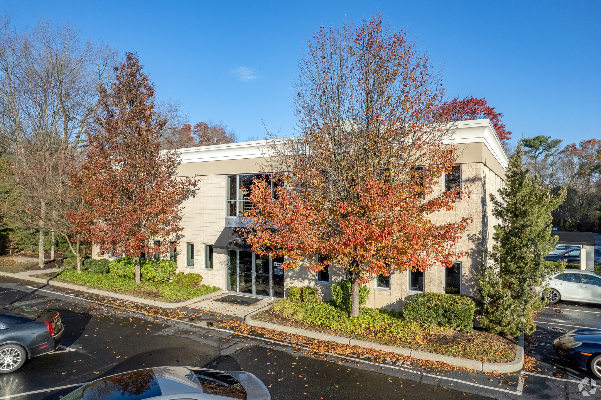 614 George Washington Hwy, Lincoln, RI for lease Primary Photo- Image 1 of 7