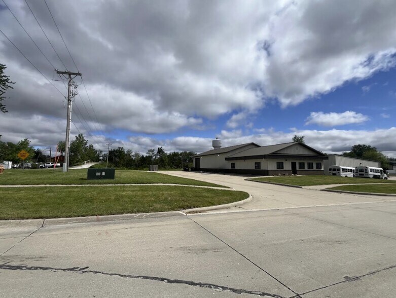 101 Campus Dr, Huxley, IA for sale - Primary Photo - Image 1 of 1