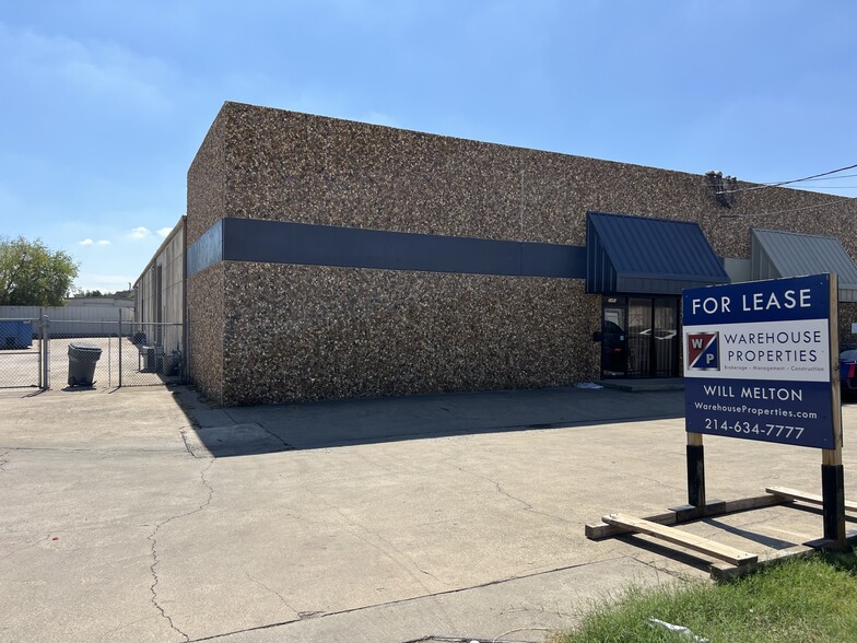 2490 Joe Field Rd, Dallas, TX for lease - Building Photo - Image 1 of 14