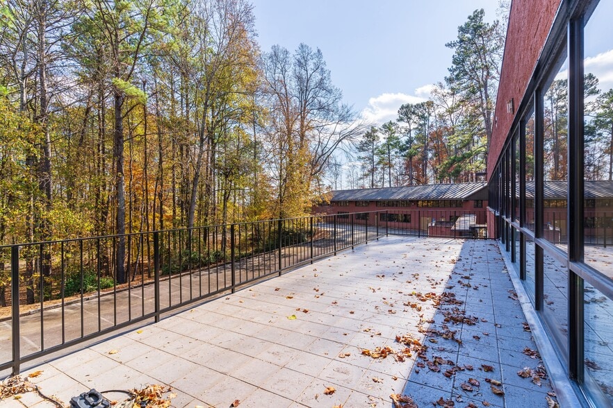 11420 Johns Creek Pky, Duluth, GA for lease - Building Photo - Image 3 of 21