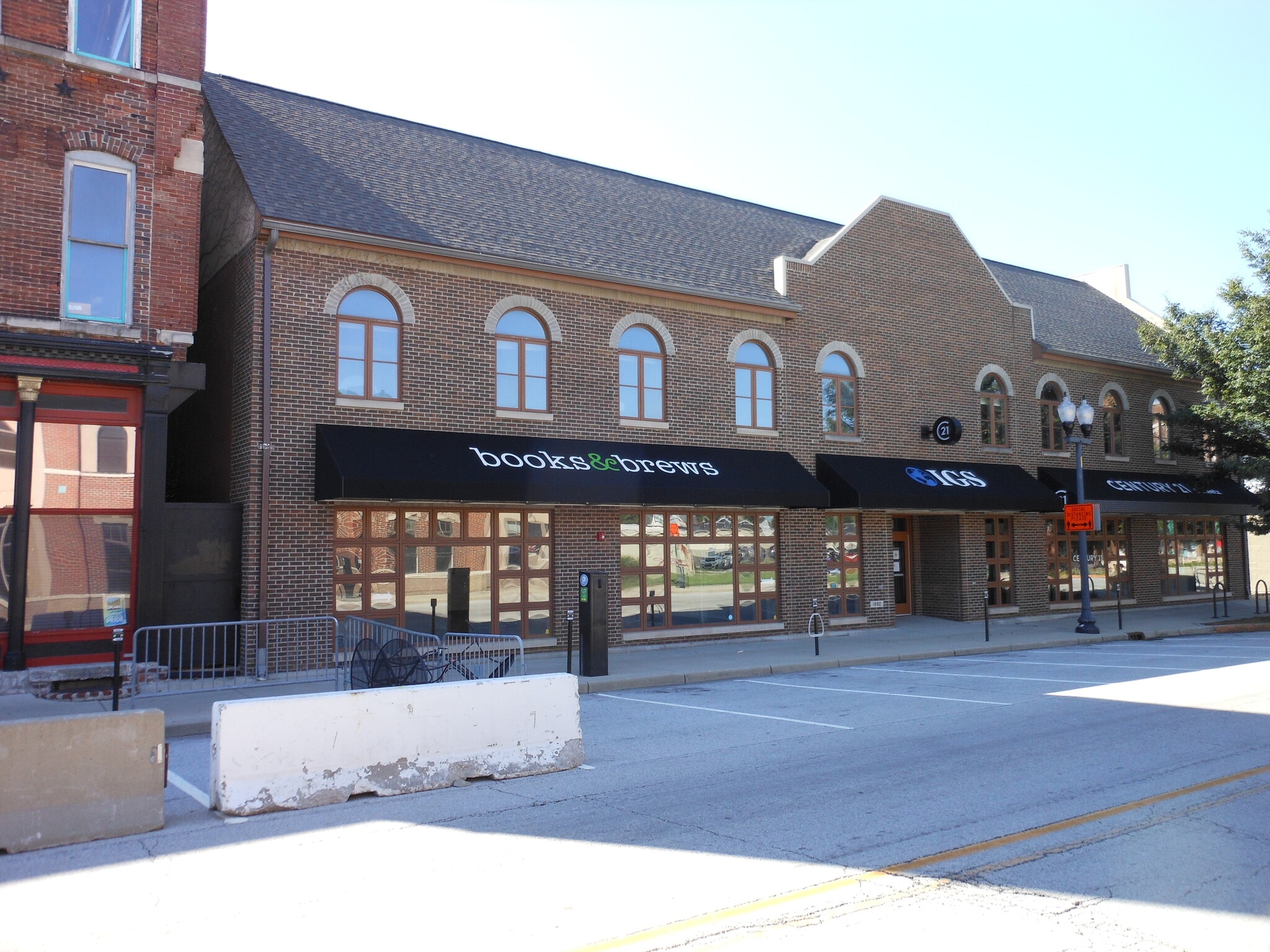 643 Massachusetts Ave, Indianapolis, IN 46204 Retail for Lease