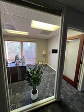 2810 E Oakland Park Blvd, Fort Lauderdale, FL for lease Interior Photo- Image 2 of 14