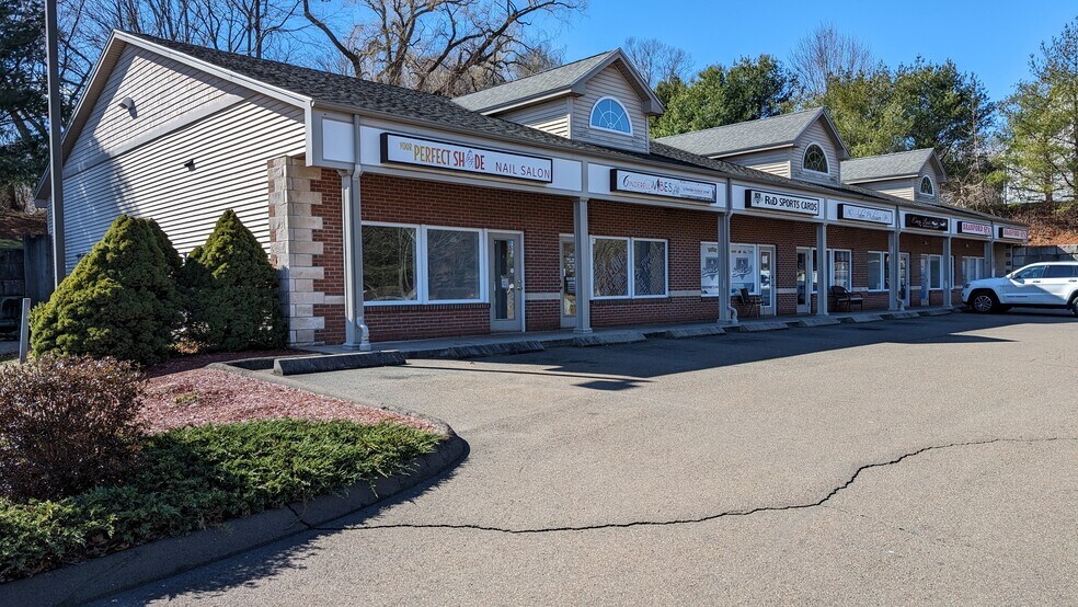 71 W Main St, Branford, CT for lease - Building Photo - Image 1 of 3