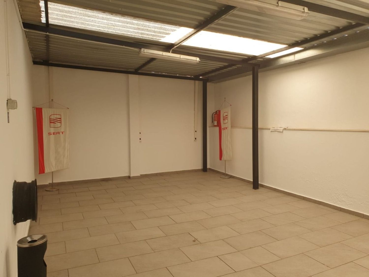 Industrial in Sanlúcar la Mayor for lease Building Photo- Image 1 of 11