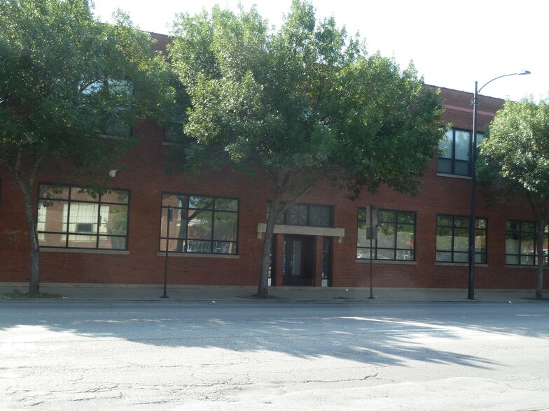 1900 S Western Ave, Chicago, IL for lease - Building Photo - Image 1 of 5