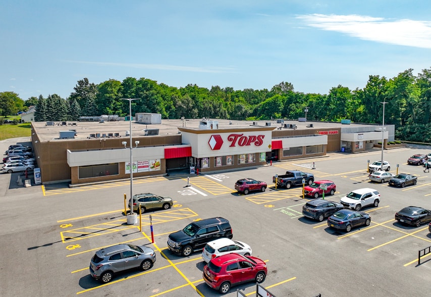 3949 Lockport Olcott Rd, Lockport, NY for sale - Building Photo - Image 1 of 1