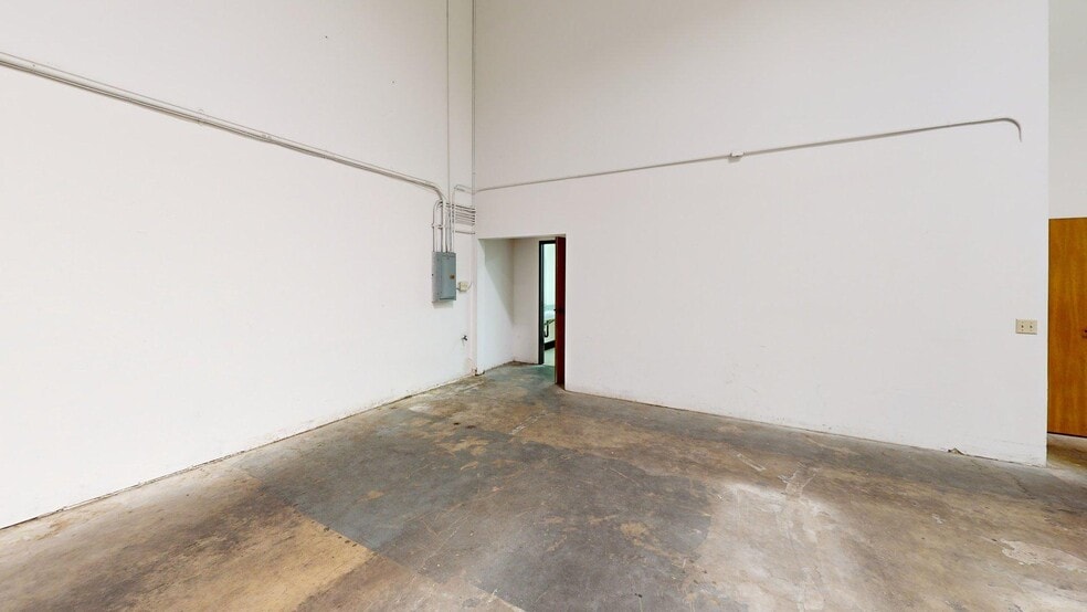 370 Amapola Ave, Torrance, CA for lease - Building Photo - Image 3 of 16