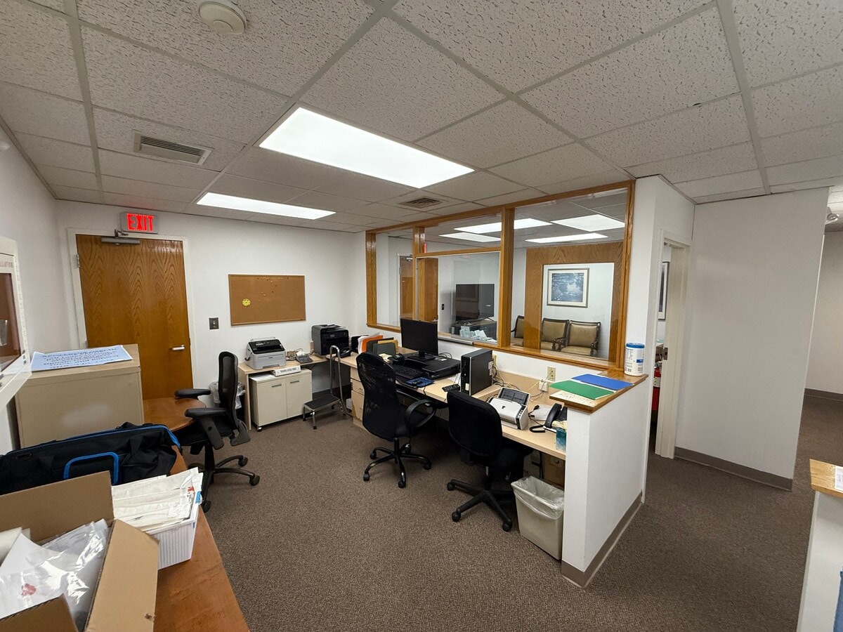 67 Union St, Natick, MA 01760 - Unit 105 - - Interior Photo - Image 2 of 7