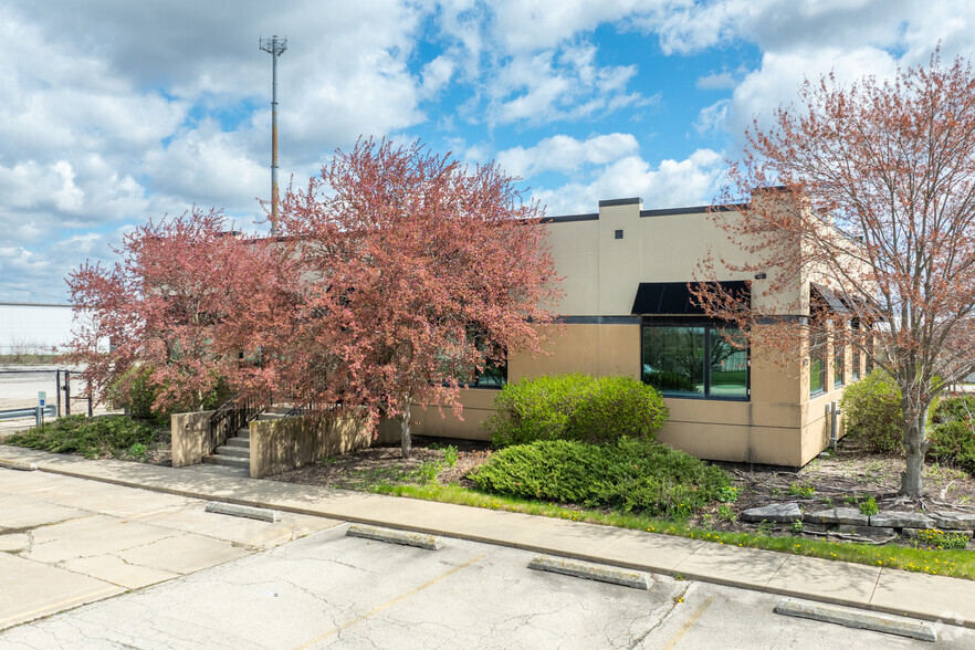 16720 New Lenox Rd, Joliet, IL for sale - Building Photo - Image 1 of 23