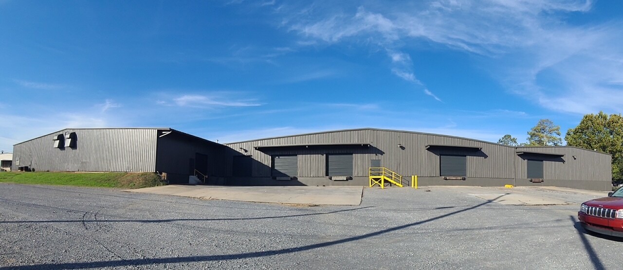 194 S Industrial Blvd, Calhoun, GA for sale Primary Photo- Image 1 of 1
