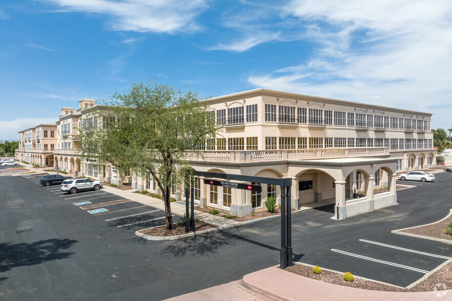 6263 N Scottsdale Rd, Scottsdale, AZ for lease - Building Photo - Image 2 of 7