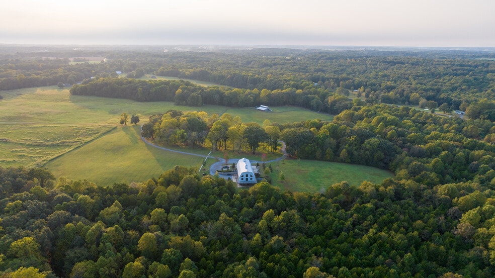 3795 Turnersville Rd, Cedar Hill, TN for sale - Aerial - Image 1 of 27