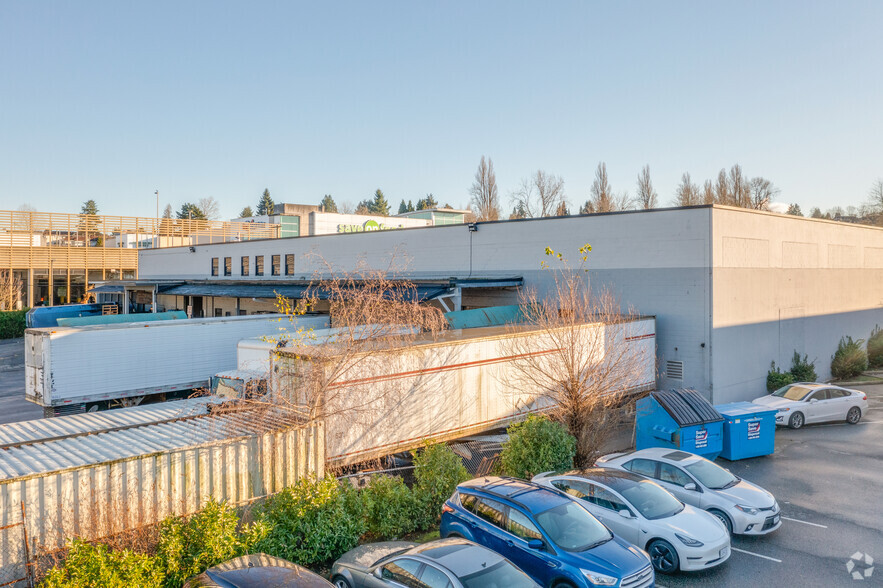 3355 Grandview Hwy, Vancouver, BC for lease - Building Photo - Image 3 of 7