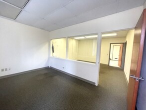 1860 Ala Moana Blvd, Honolulu, HI for lease Interior Photo- Image 1 of 3