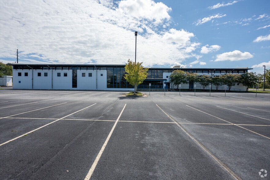 119 Cane Creek Blvd, Danville, VA for lease - Building Photo - Image 3 of 30