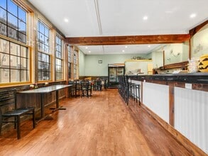 374 Rantoul St, Beverly, MA for lease Interior Photo- Image 1 of 9