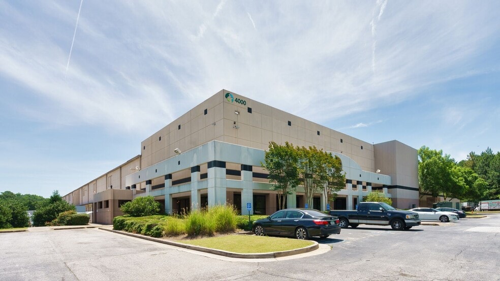 4000 S Corporate Pky, Forest Park, GA for lease - Building Photo - Image 1 of 5