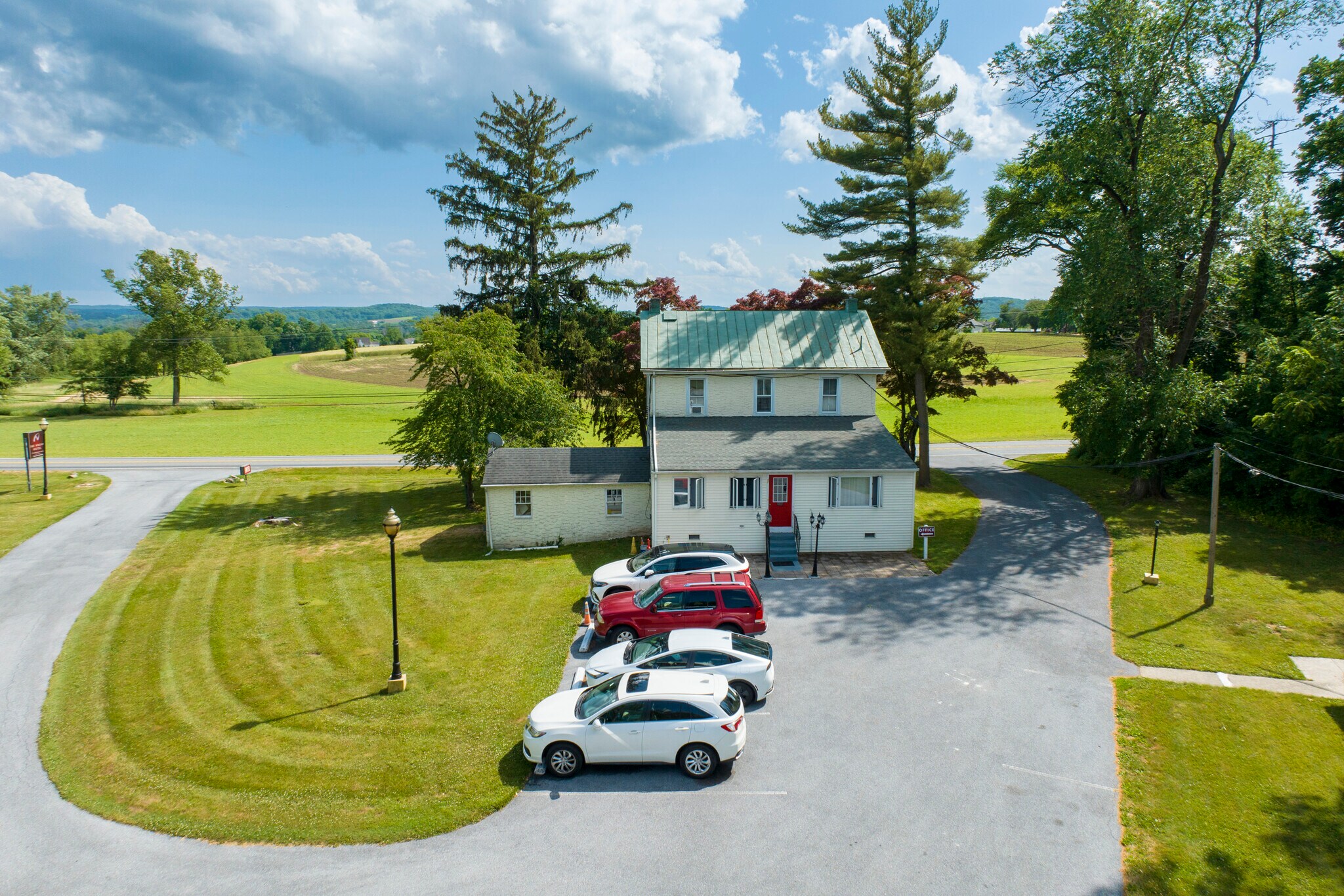 271 Ridge Rd, Spring City, PA 19475 Anuva Hotel