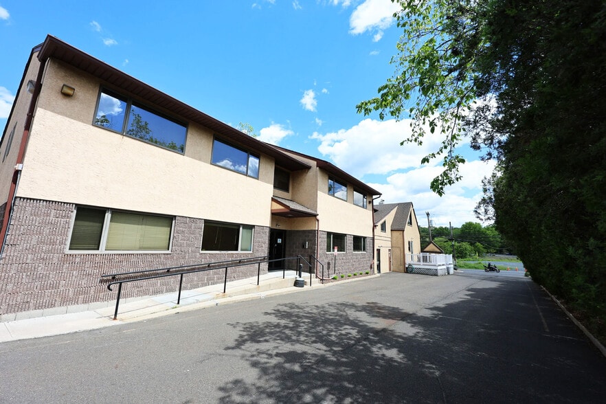 812 State Road 206, Princeton, NJ for lease - Building Photo - Image 2 of 8