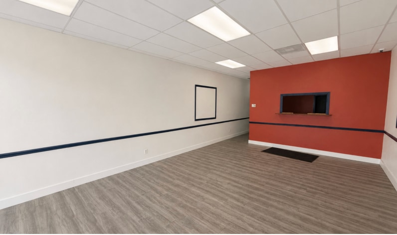 10907 E US Hwy 92, Seffner, FL for lease Interior Photo- Image 1 of 7