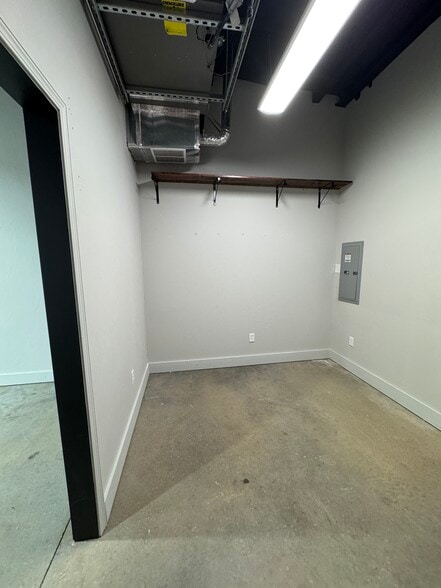 4309 S County Line Rd, Oklahoma City, OK for lease - Building Photo - Image 3 of 7