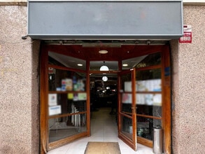 Retail in Barcelona, Barcelona for lease Interior Photo- Image 1 of 13