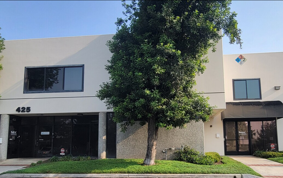 425 E Huntington Dr, Monrovia, CA for lease - Building Photo - Image 2 of 10