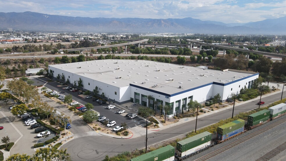 1603 Steel Rd, Colton, CA for lease - Building Photo - Image 2 of 4