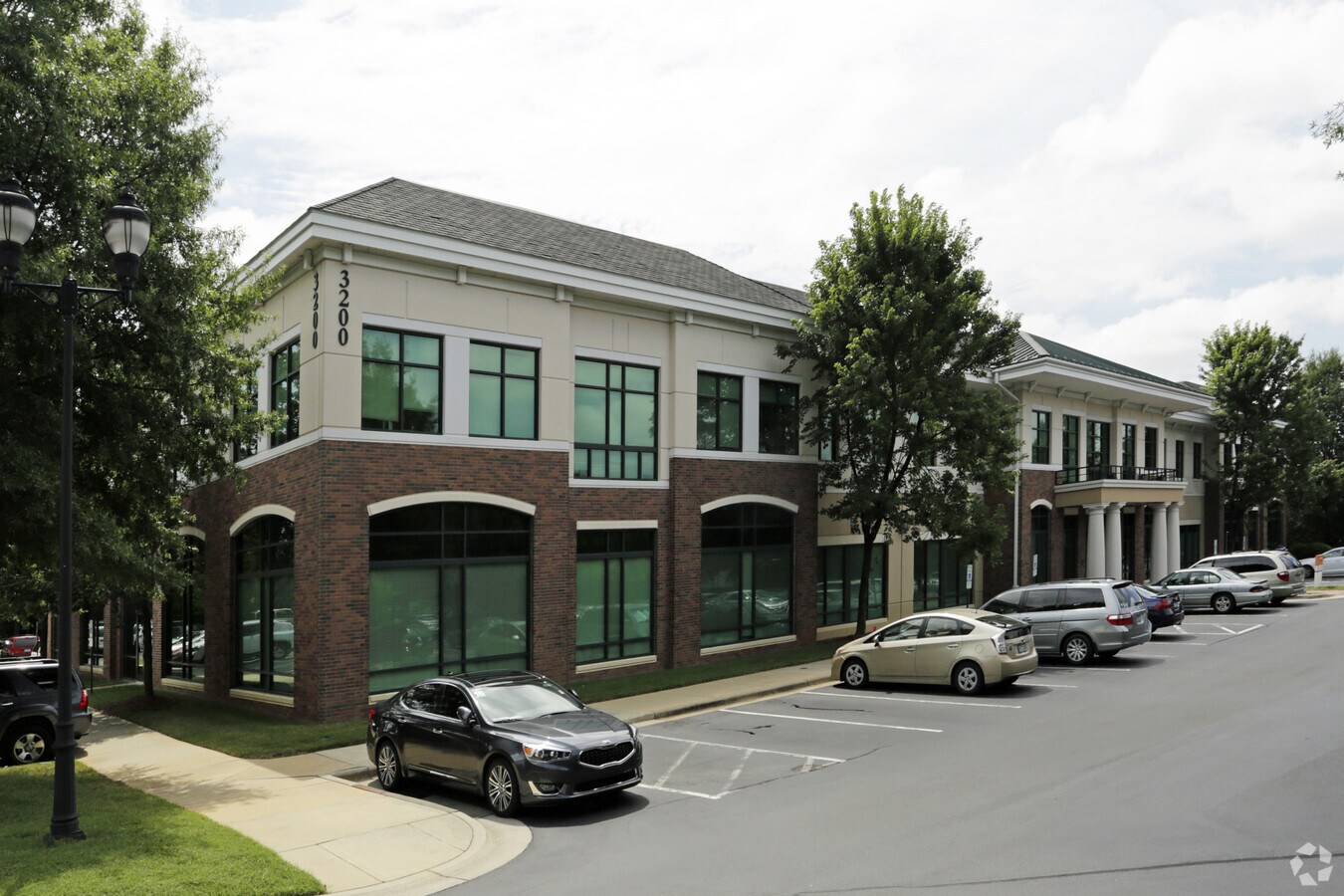 3200 Blue Ridge Rd, Raleigh, NC 27612