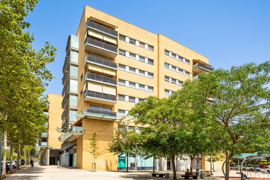 Multifamily in Viladecans, Barcelona for sale - Primary Photo - Image 1 of 1