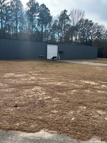 12111 Henry St, Claxton, GA for sale - Building Photo - Image 2 of 9