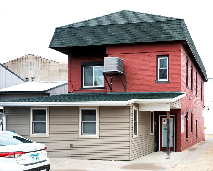 1005 W 5th St, Winona, MN for sale - Building Photo - Image 3 of 24