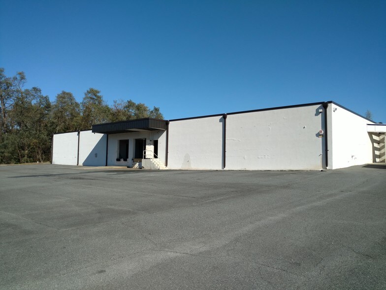 2615 Uwharrie Rd, High Point, NC for sale - Building Photo - Image 1 of 1