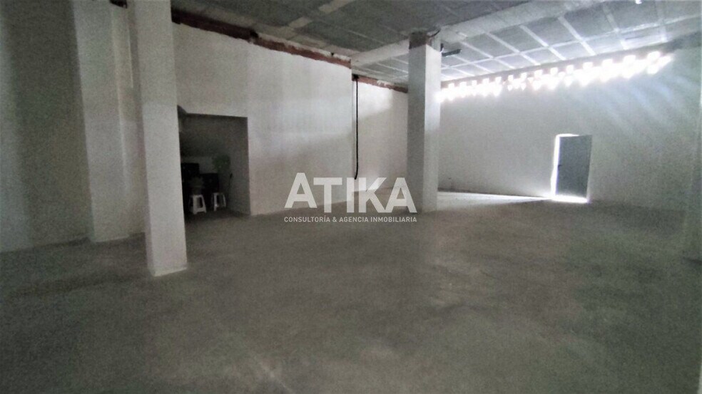 Retail in Ontinyent for lease - Interior Photo - Image 3 of 3